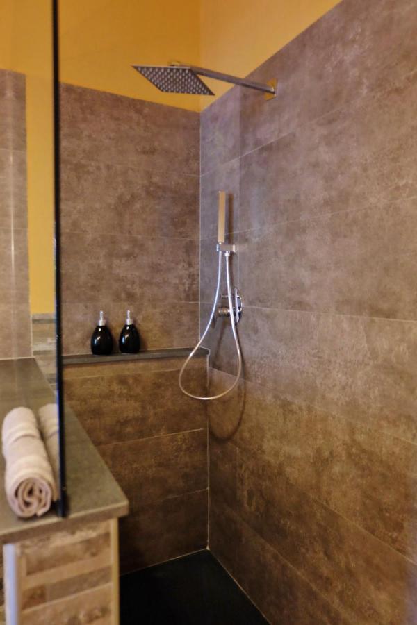 B&B CasaNera Riposto Bagian luar foto