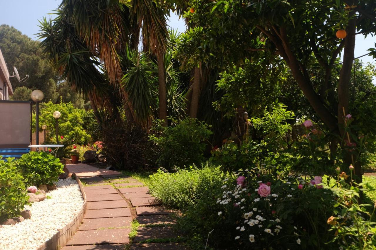 B&B CasaNera Riposto Bagian luar foto